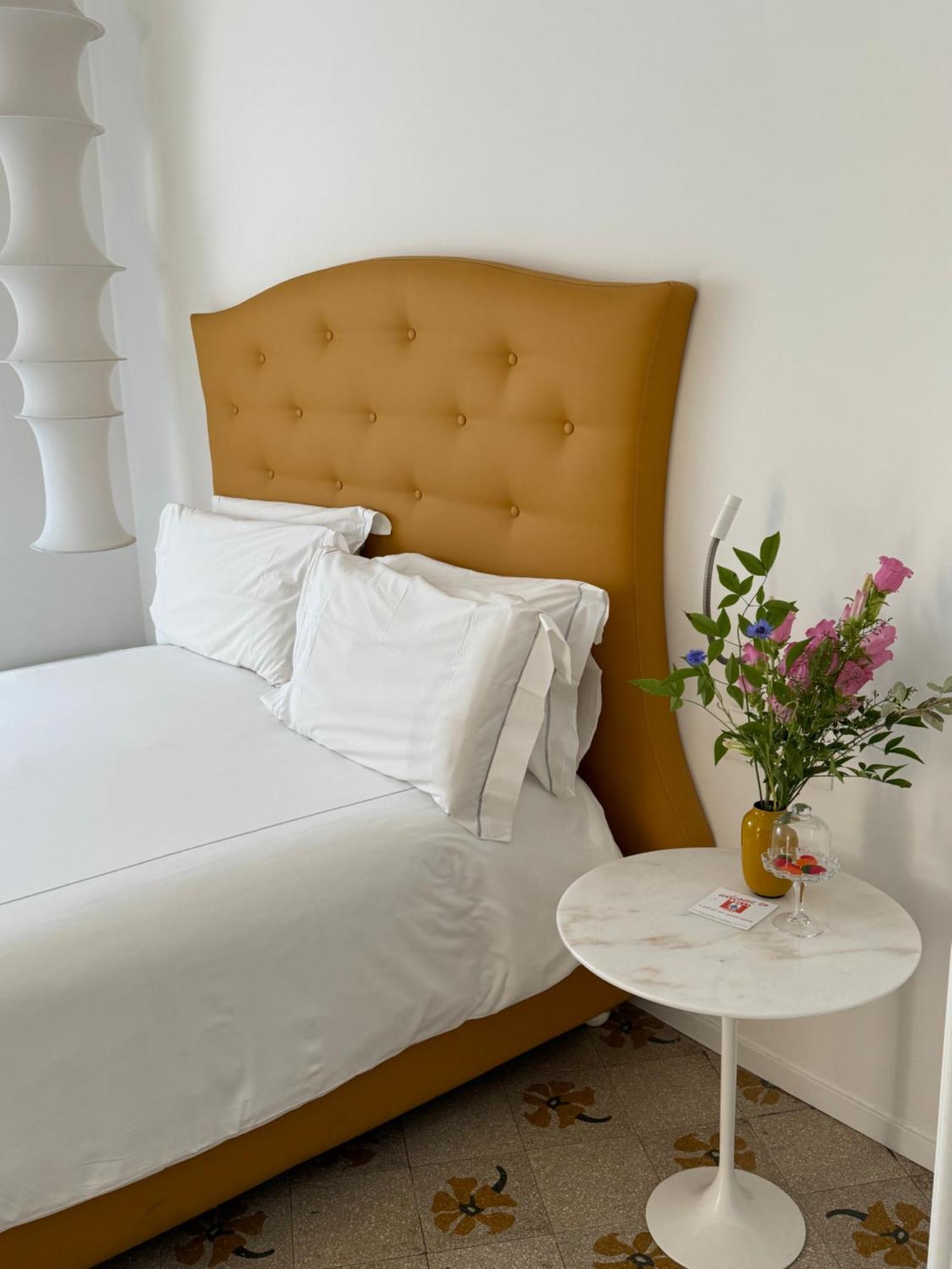 Belli36Rooms Near Spanish Step And Vatican City Рим Екстер'єр фото